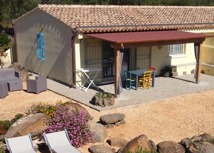 Tatil Evi Country Sant' Elene- Mirto