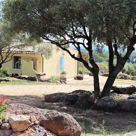 Country Sant' Elene- Mirto Holiday home Orosei