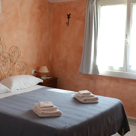 Country Sant' Elene- Mirto Dom wakacyjny