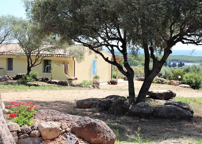Country Sant' Elene- Mirto بيت للعطل أروسييْ