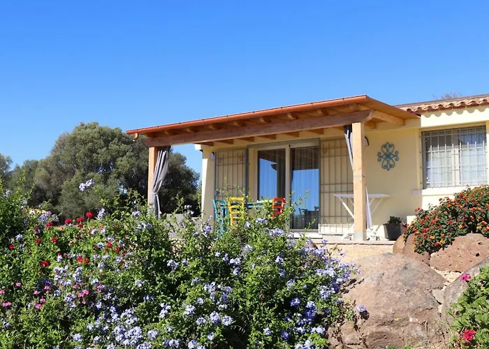 Country Sant' Elene- Mirto Vakantiehuis